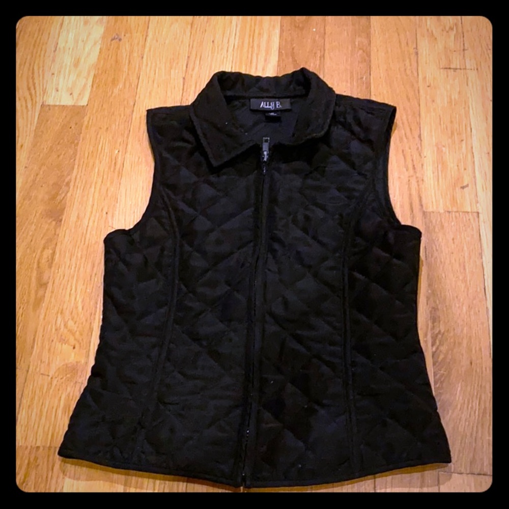 Girls black quilted vest